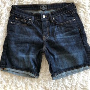 GAP Bermuda shorts size. New without tags sz 2 26